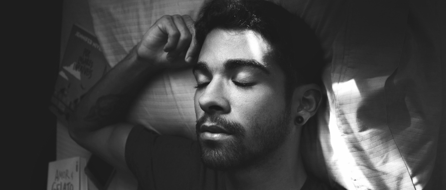 THE RELATIONSHIP BETWEEN SLEEP HEALTH AND COLLAGEN